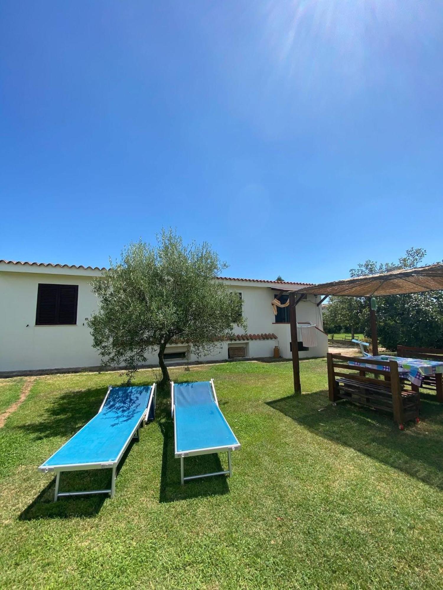 Villa Gladyr Lotzorai Esterno foto